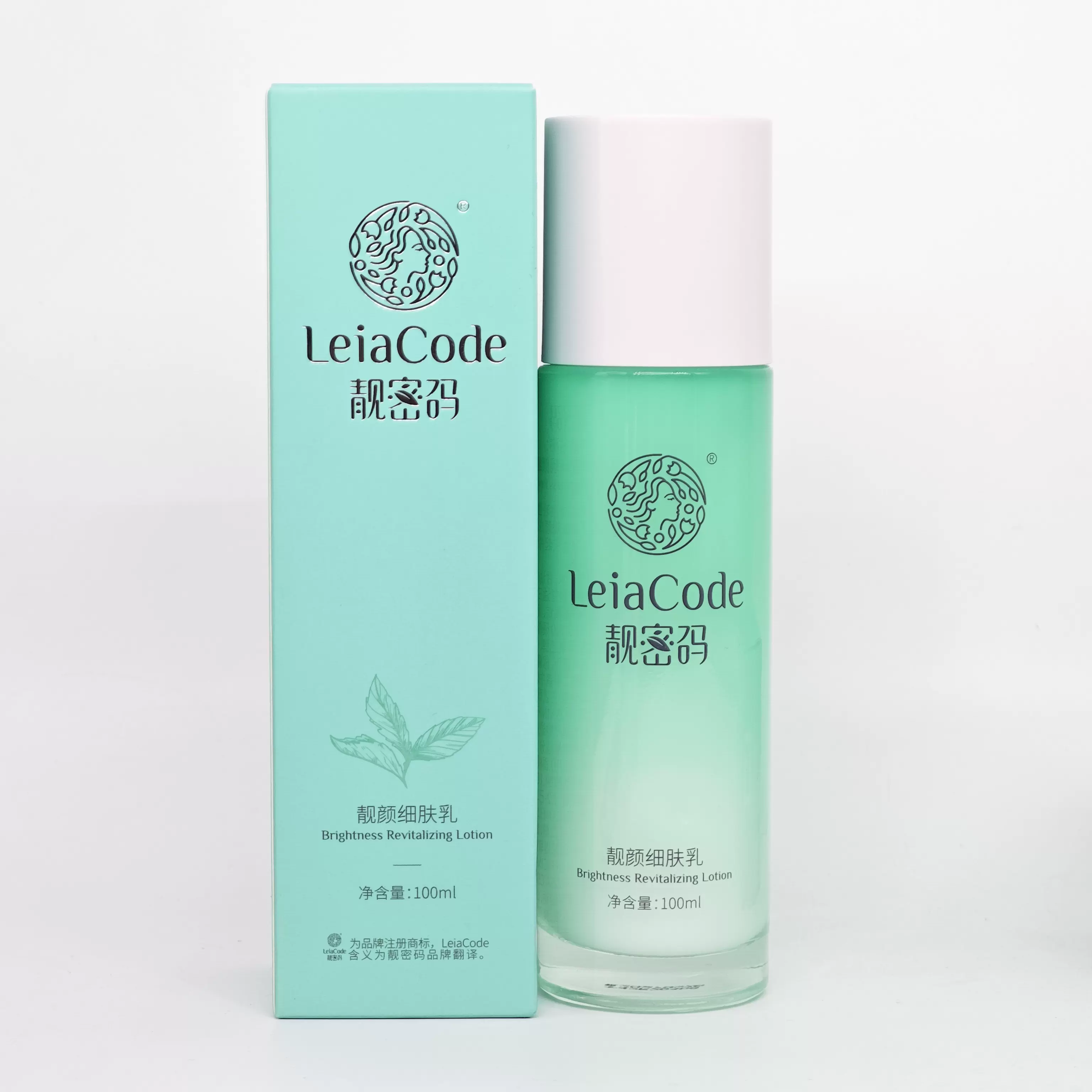 皮肤暗黄用什么化妆品